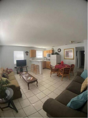 Private Two-Bedroom 5 -Directly across from Beach